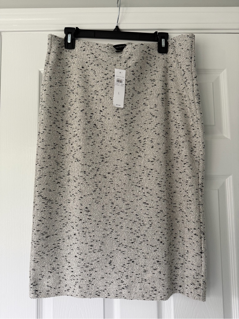 Ann Taylor Cream Speckled Stretch Pencil Skirt - L